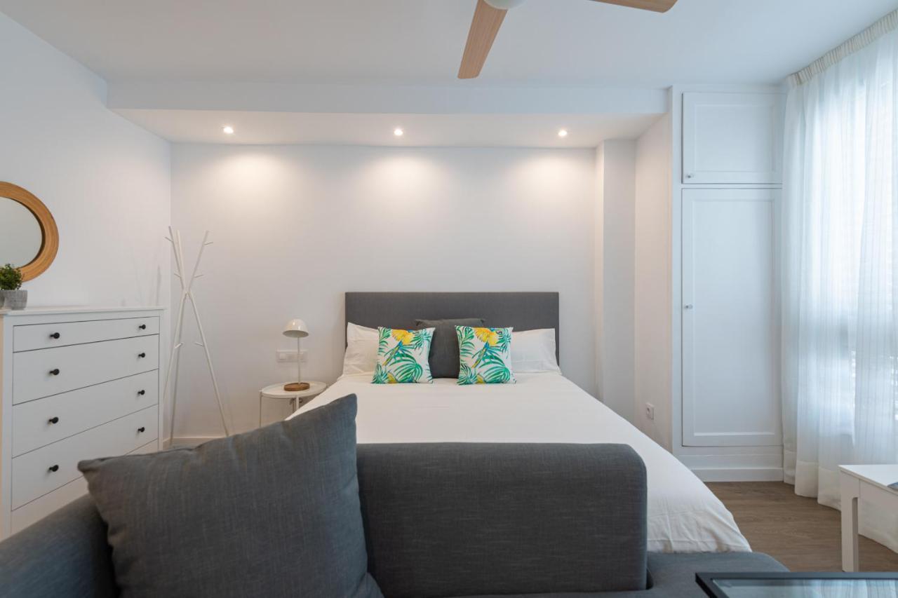 Homeforguest Moderno Estudio Junto A Las Canteras Las Palmas de Gran Canaria Bagian luar foto